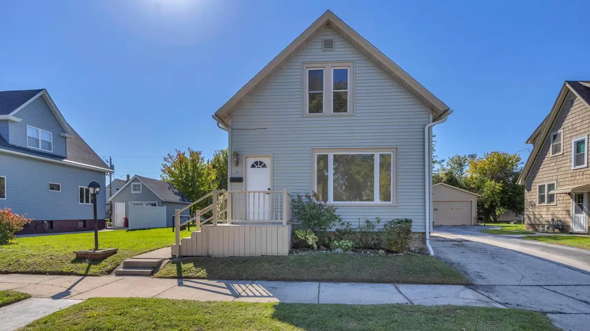 1541 Division AVENUE, Sheboygan, WI 53083 - #1