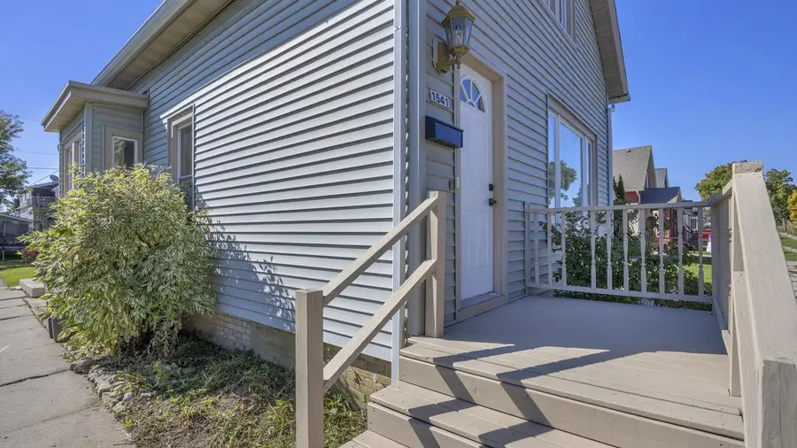 1541 Division AVENUE, Sheboygan, WI 53083 - #3