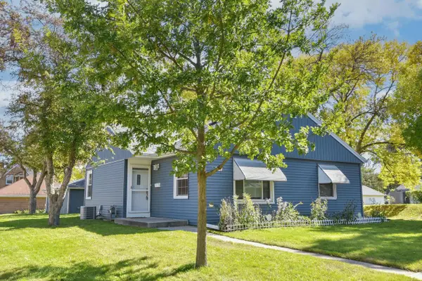 2876 S 70th STREET, Milwaukee, WI 53219
