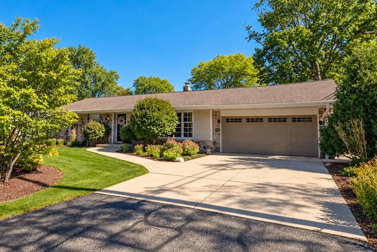 6800 N Reynard ROAD, Fox Point, WI 53217 - #1