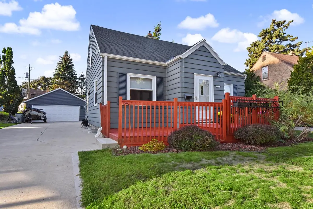 1523 E Tripoli AVENUE, Milwaukee, WI 53207 - #1