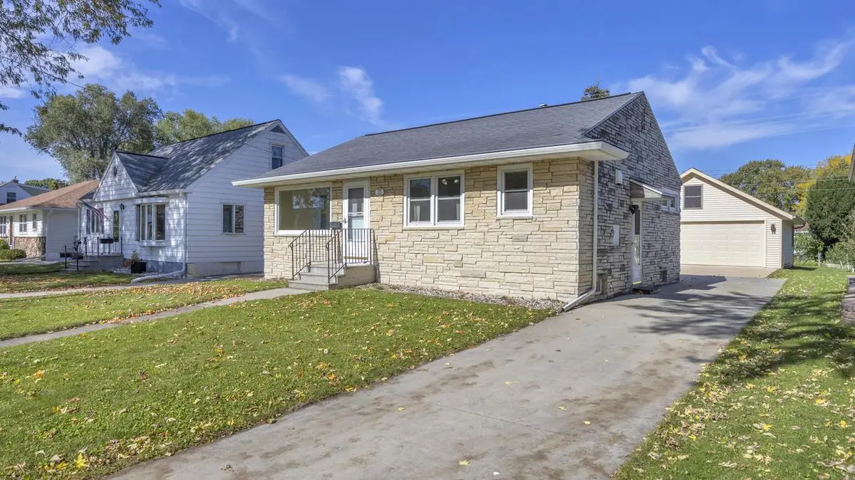 371 17th STREET, Fond Du Lac, WI 54935 - #1