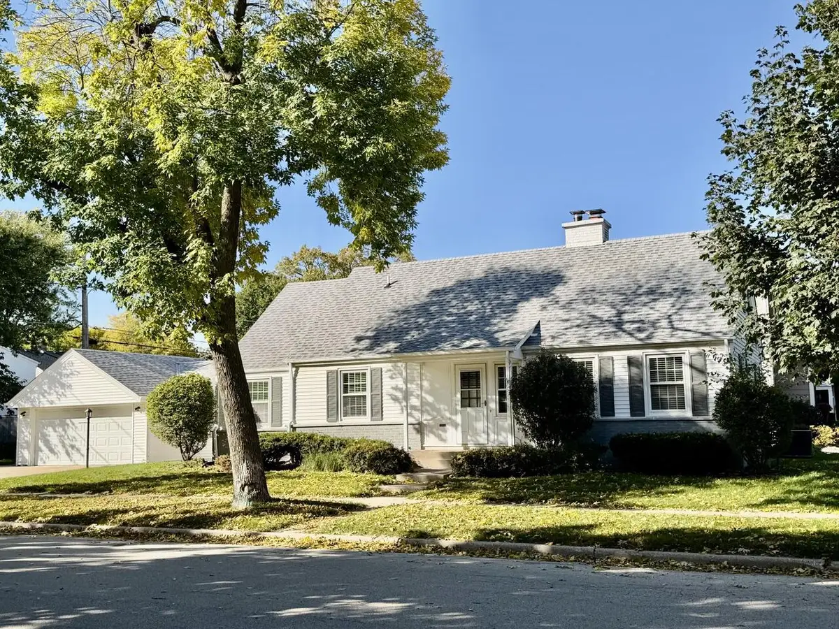 170 E Birch AVENUE, Whitefish Bay, WI 53217 - #1