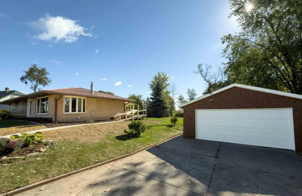 N7470 Highway 55, Menasha, WI 54952 - #1