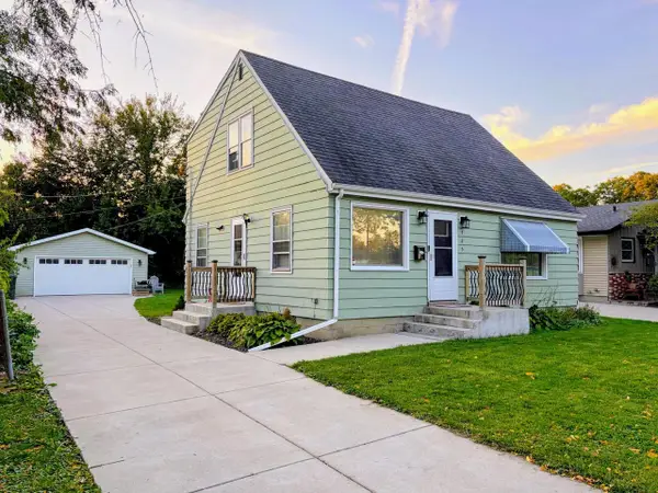725 S 119th STREET, West Allis, WI 53214