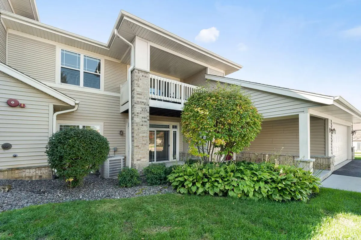 9313 S Cobblestone WAY #H, Franklin, WI 53132 - #1