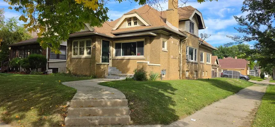 2402 N 48th STREET, Milwaukee, WI 53210 - #2