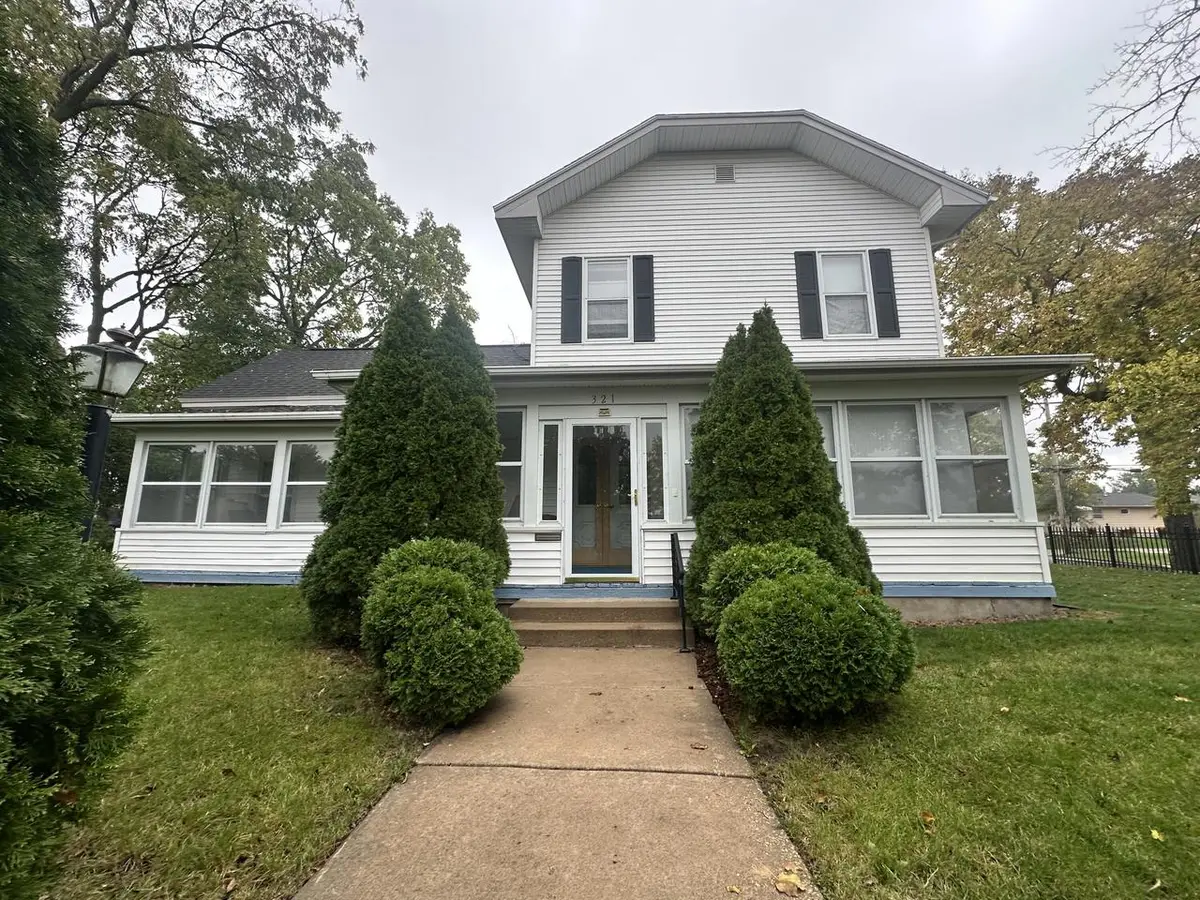 321 3rd AVENUE S, Onalaska, WI 54650 - #1
