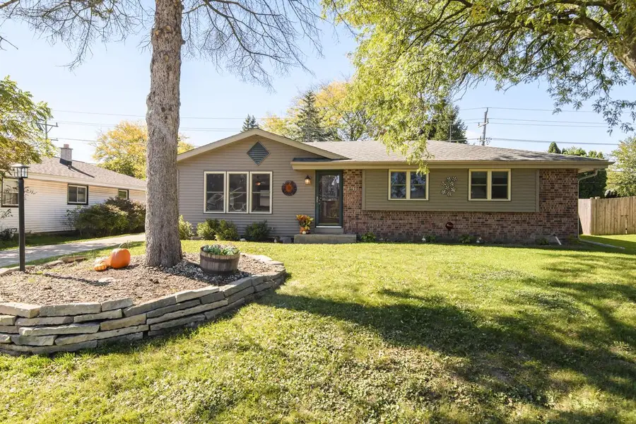 6185 S 38th STREET, Greenfield, WI 53221 - #2