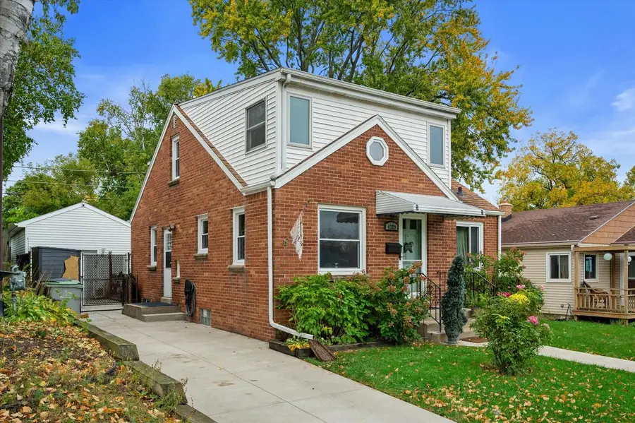 4329 S Lenox STREET, Milwaukee, WI 53207 - #3