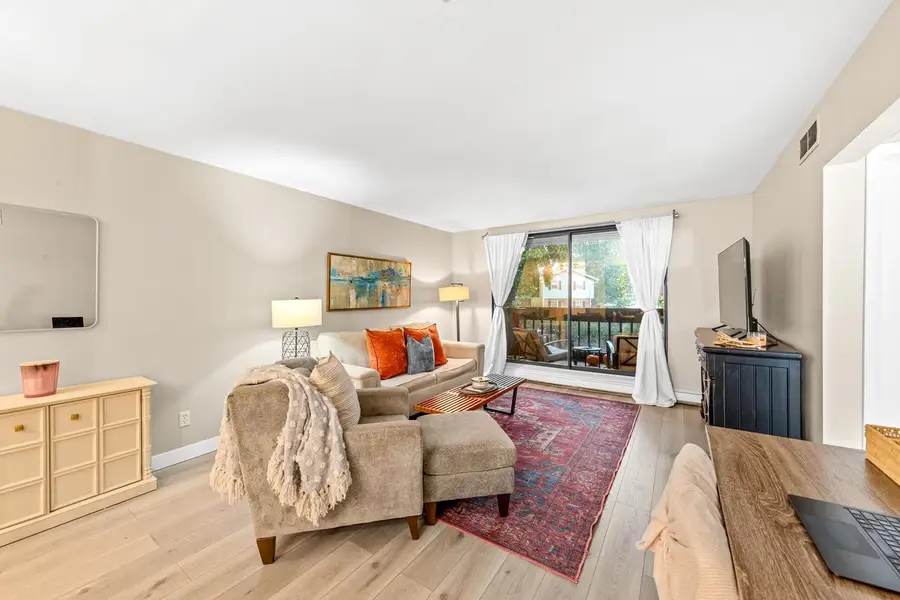 2300 W Good Hope ROAD #243, Glendale, WI 53209 - #2