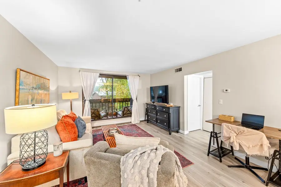 2300 W Good Hope ROAD #243, Glendale, WI 53209 - #3