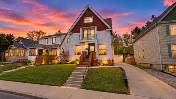 3743 W Miller LANE, Milwaukee, WI 53208