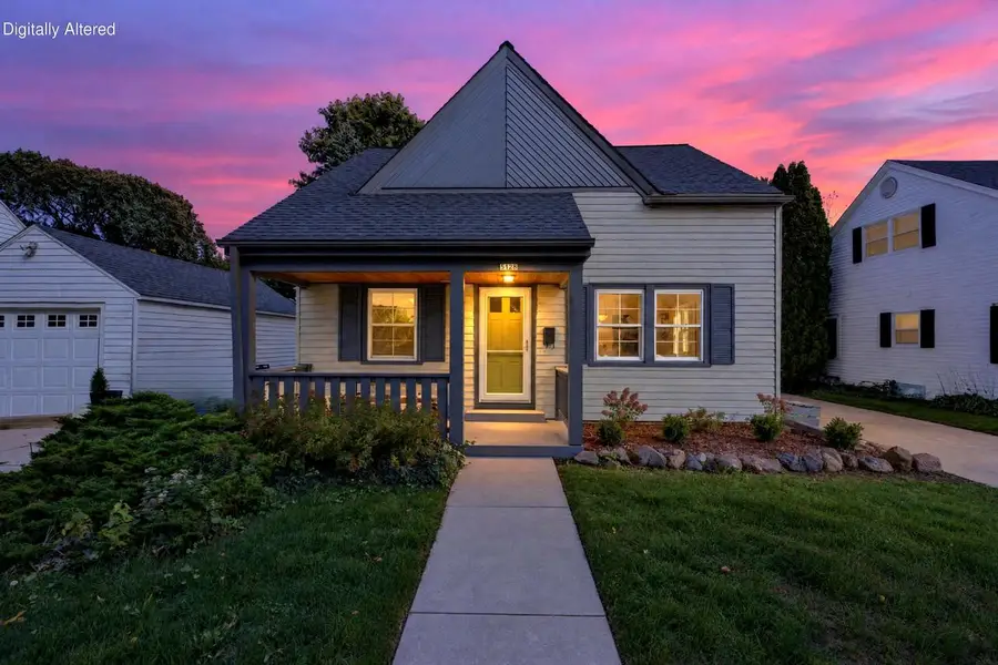 5128 N Diversey BOULEVARD, Whitefish Bay, WI 53217 - #2