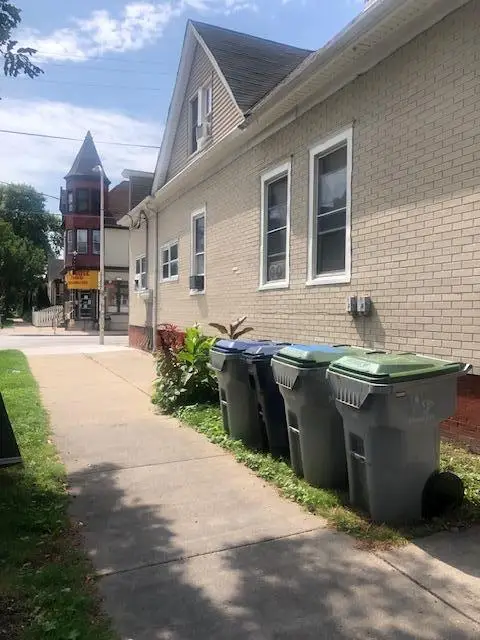 930 E Locust STREET, Milwaukee, WI 53212 - #2