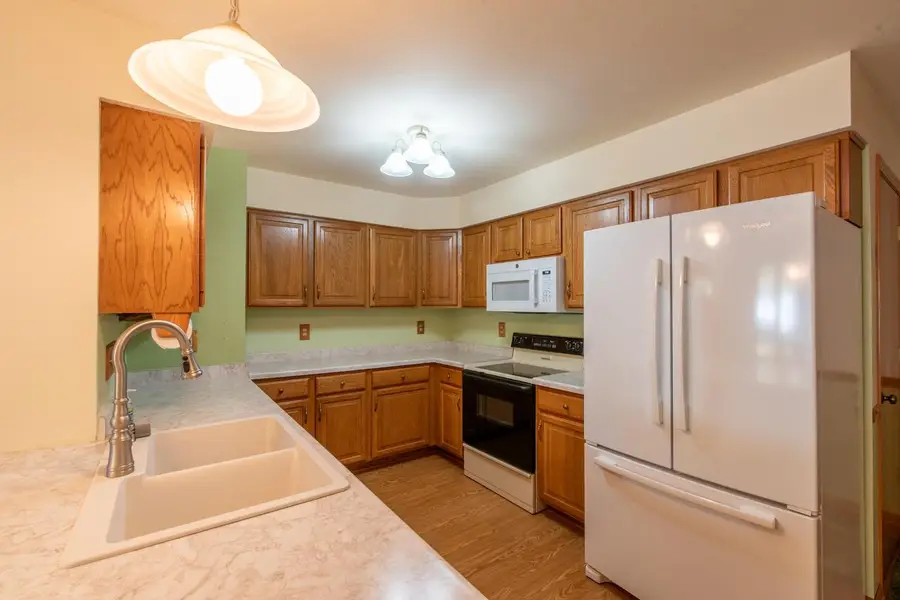 2021 Wolf ROAD, Waukesha, WI 53186 - #2