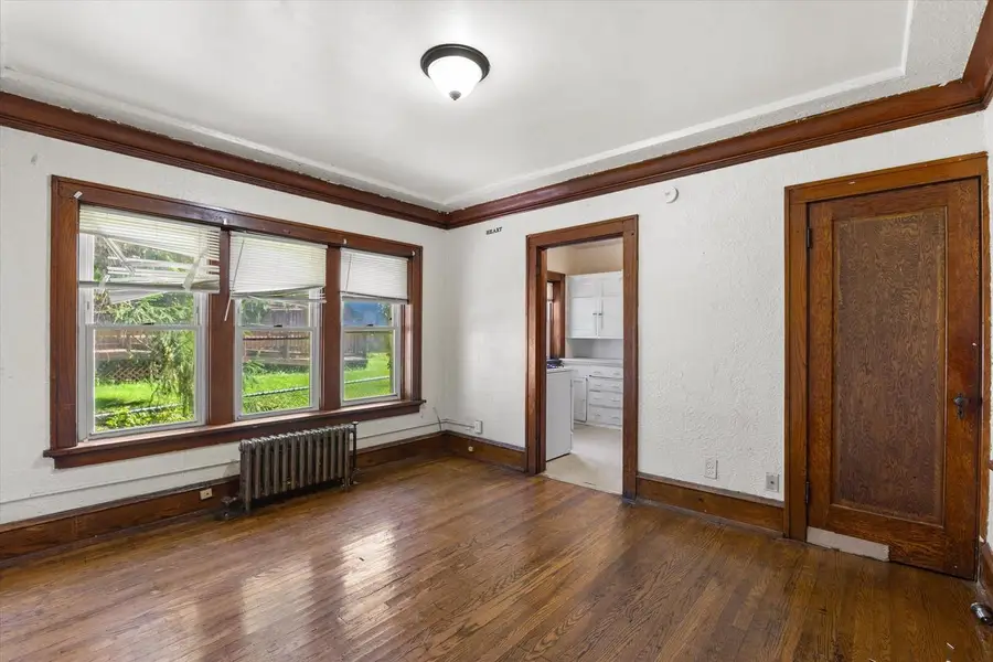 816 W Greenfield AVENUE, Milwaukee, WI 53204 - #3