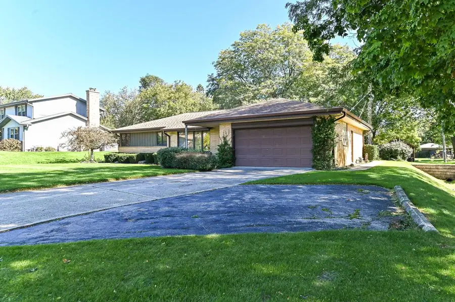 7684 S Logan AVENUE, Oak Creek, WI 53154 - #2