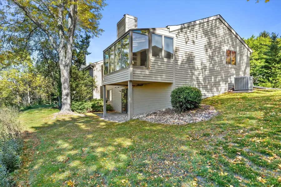2954 Madison STREET S, Waukesha, WI 53188 - #3