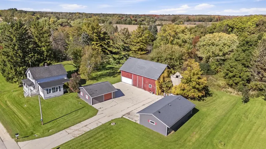 1854 Washington AVENUE, Cedarburg, WI 53012 - #2