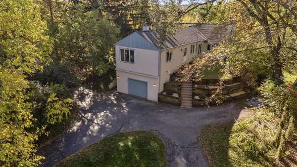 1499 Highland AVENUE, Hubertus, WI 53033
