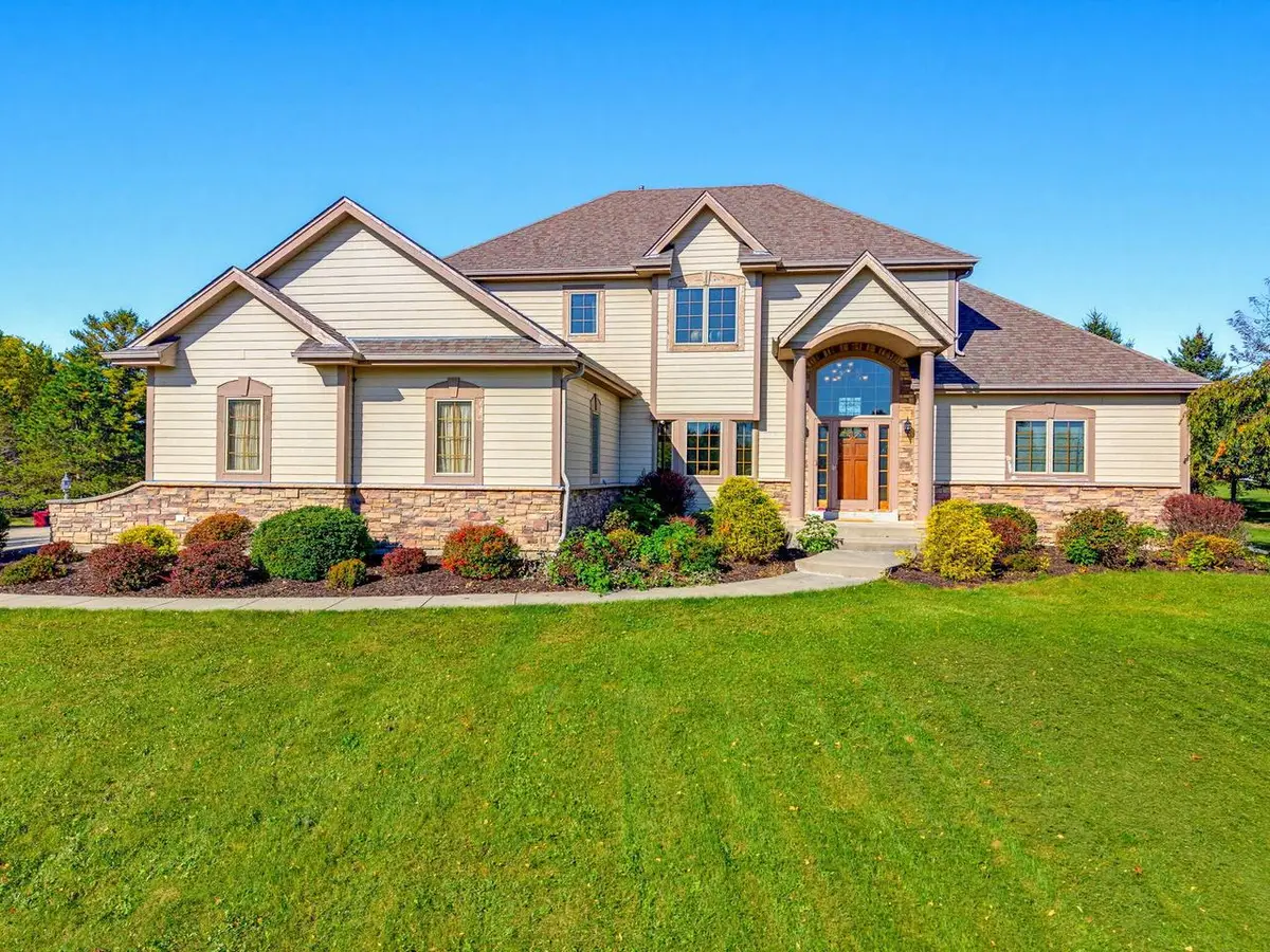 527 Winchester PASS, Colgate, WI 53017 - #1