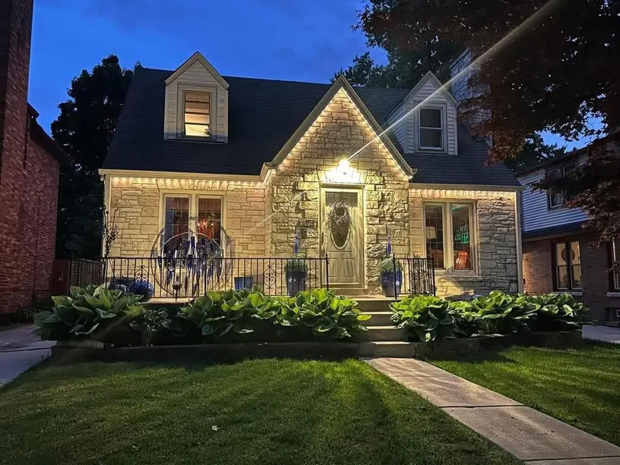 1431 S 85th STREET, West Allis, WI 53214 - #3