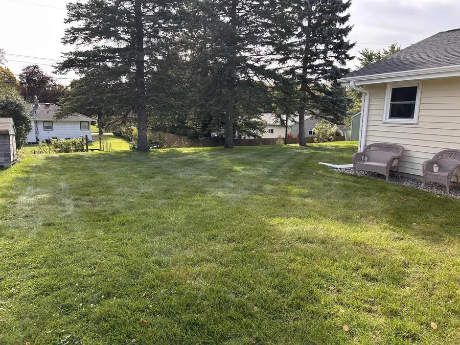 811 Meadowbrook DRIVE, West Bend, WI 53090 - #3