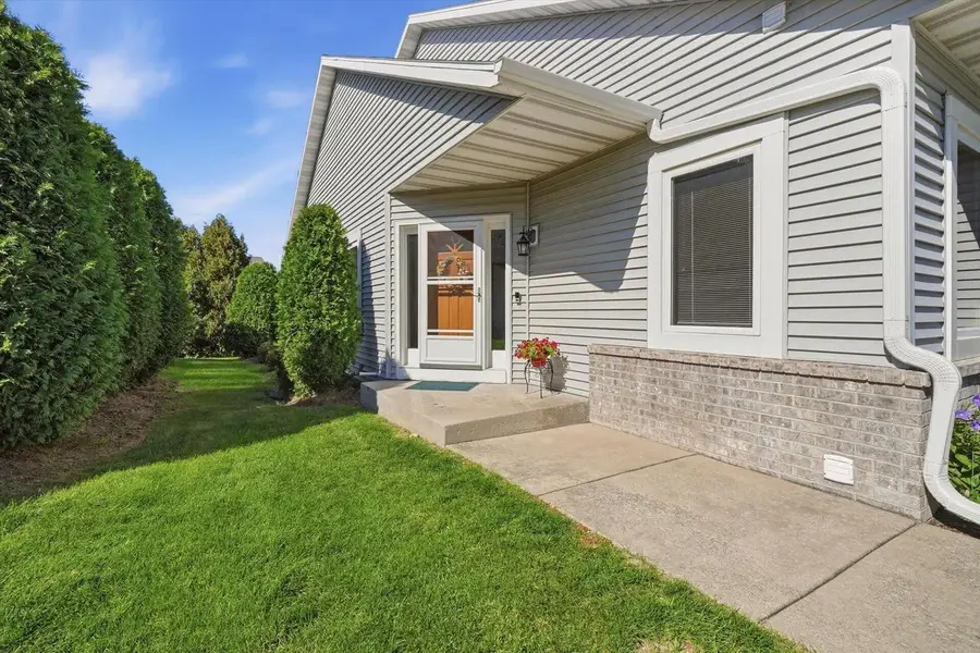 N7789 Maple Ridge ROAD, Oconomowoc, WI 53066 - #3