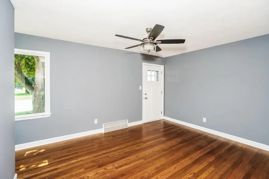 181 Walton AVENUE, Waukesha, WI 53186 - #3