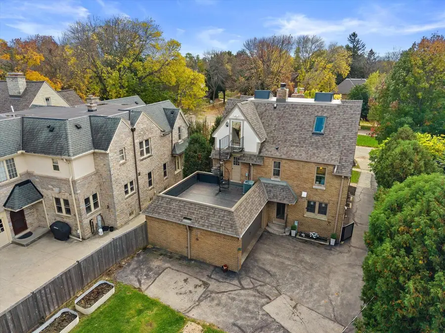 1578 E Cumberland BOULEVARD, Whitefish Bay, WI 53211 - #3