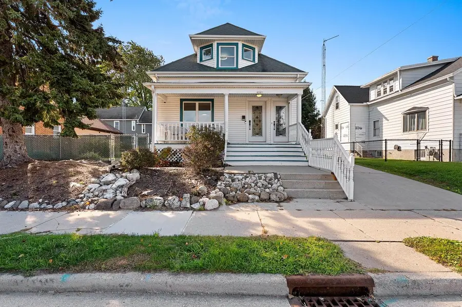 2307 Marshall STREET, Manitowoc, WI 54220 - #2