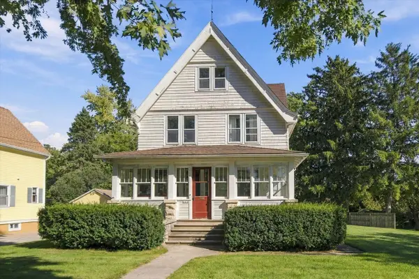 1616 12th AVENUE, Grafton, WI 53024