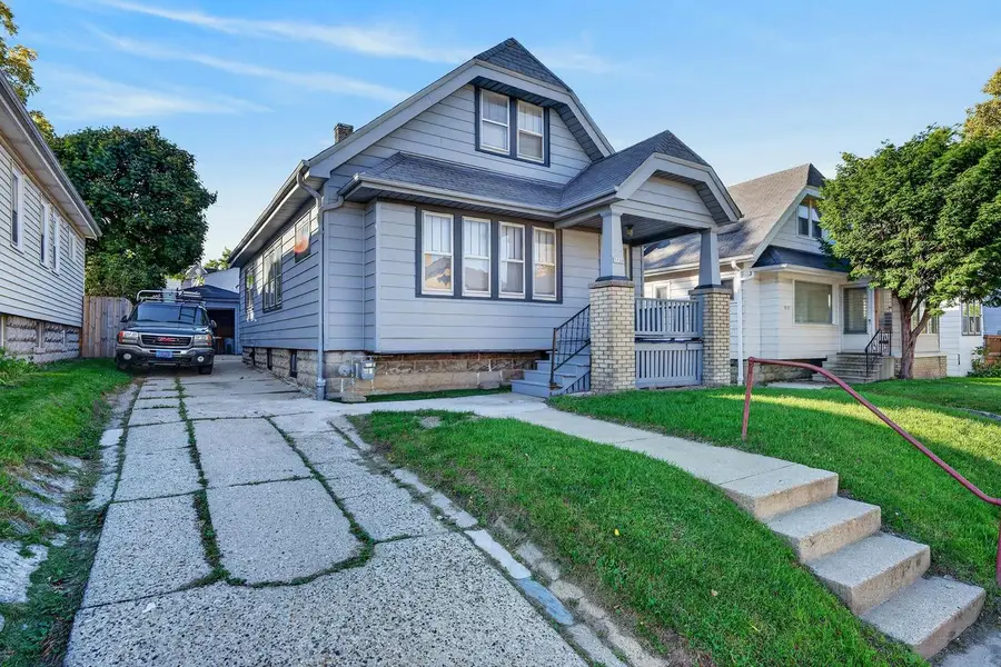 3729 W Miller LANE, Milwaukee, WI 53208 - #2