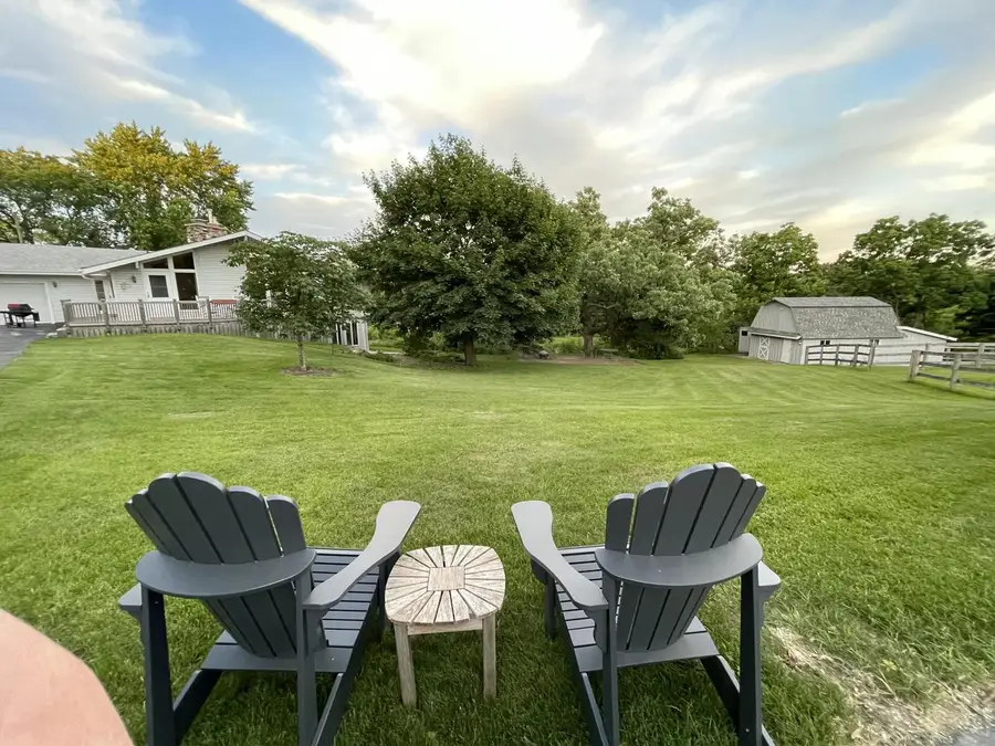 S49W34165 Ridgeway DRIVE, Dousman, WI 53118 - #2