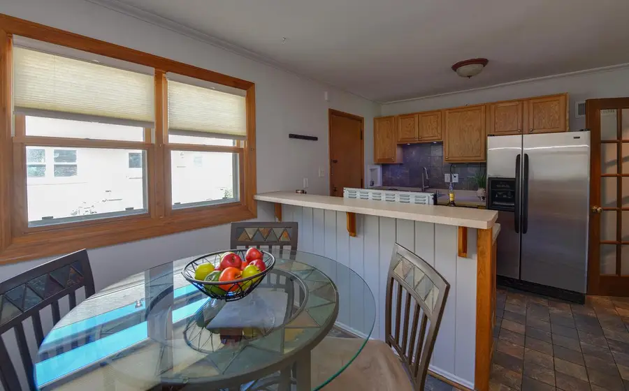 4890 N Shoreland AVENUE, Whitefish Bay, WI 53217 - #2