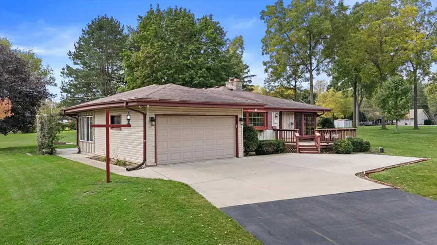 8011 Clinton LANE, Mount Pleasant, WI 53406 - #3