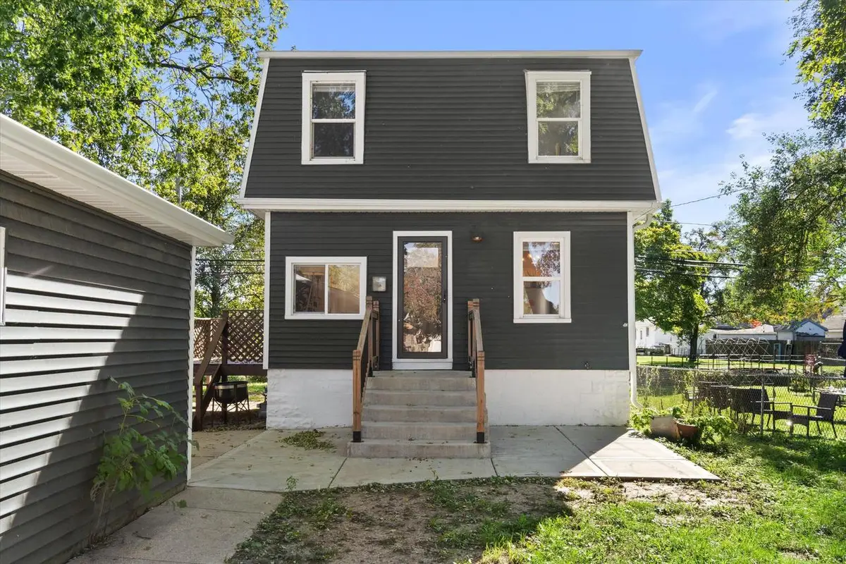 3721 E Birchwood AVENUE, Cudahy, WI 53110 - #1