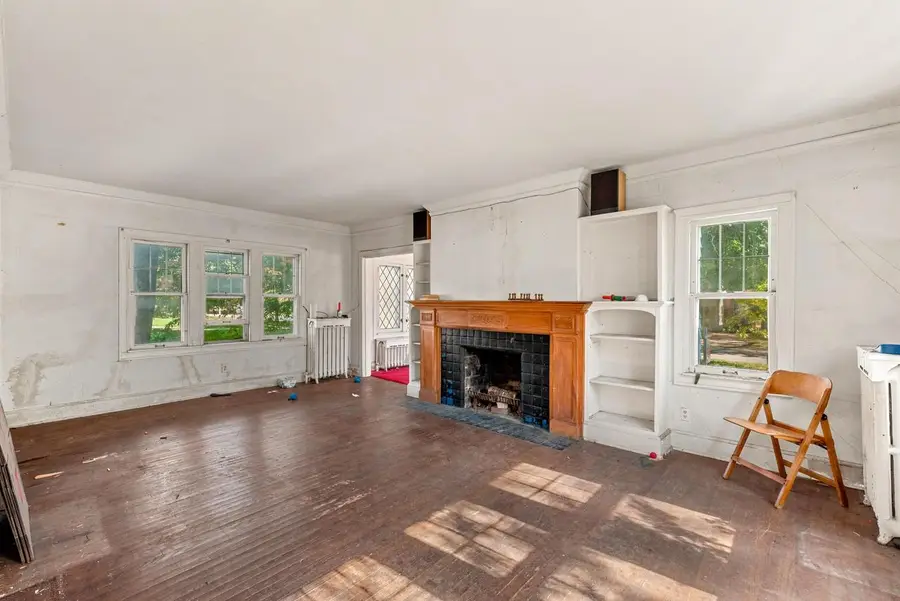 4211 N Maryland AVENUE, Shorewood, WI 53211 - #2