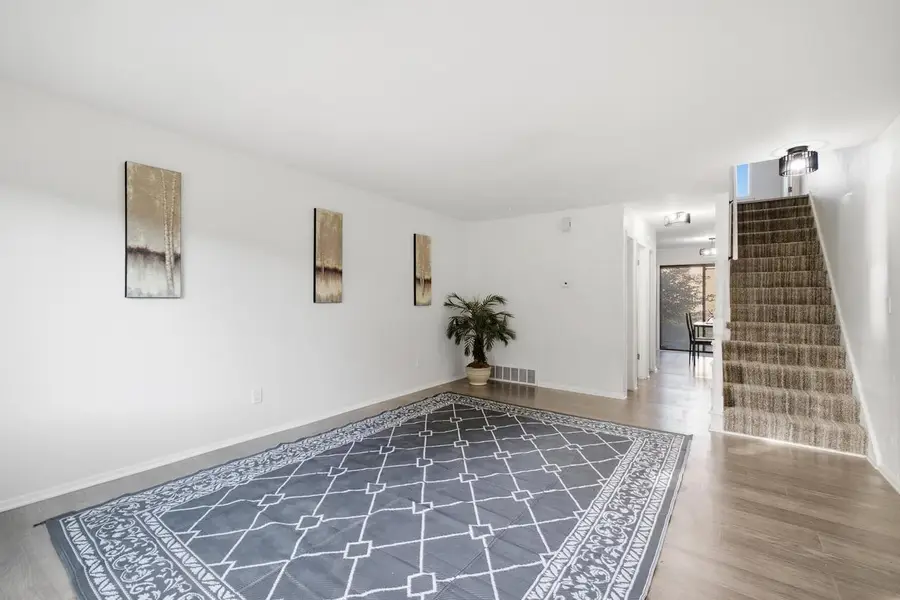 6204 W port AVENUE, Milwaukee, WI 53223 - #2