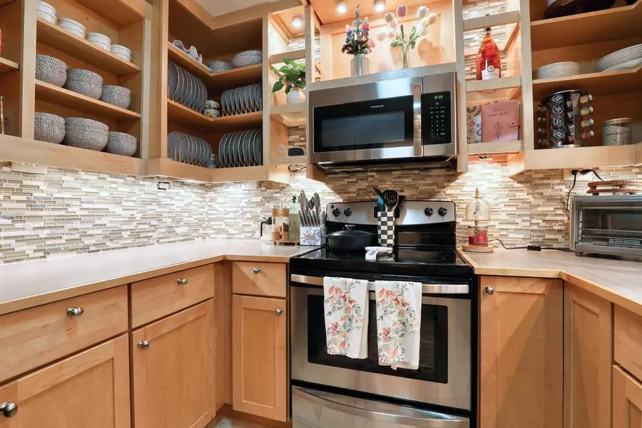 5200 S Tuckaway BOULEVARD #365, Greenfield, WI 53221 - #2