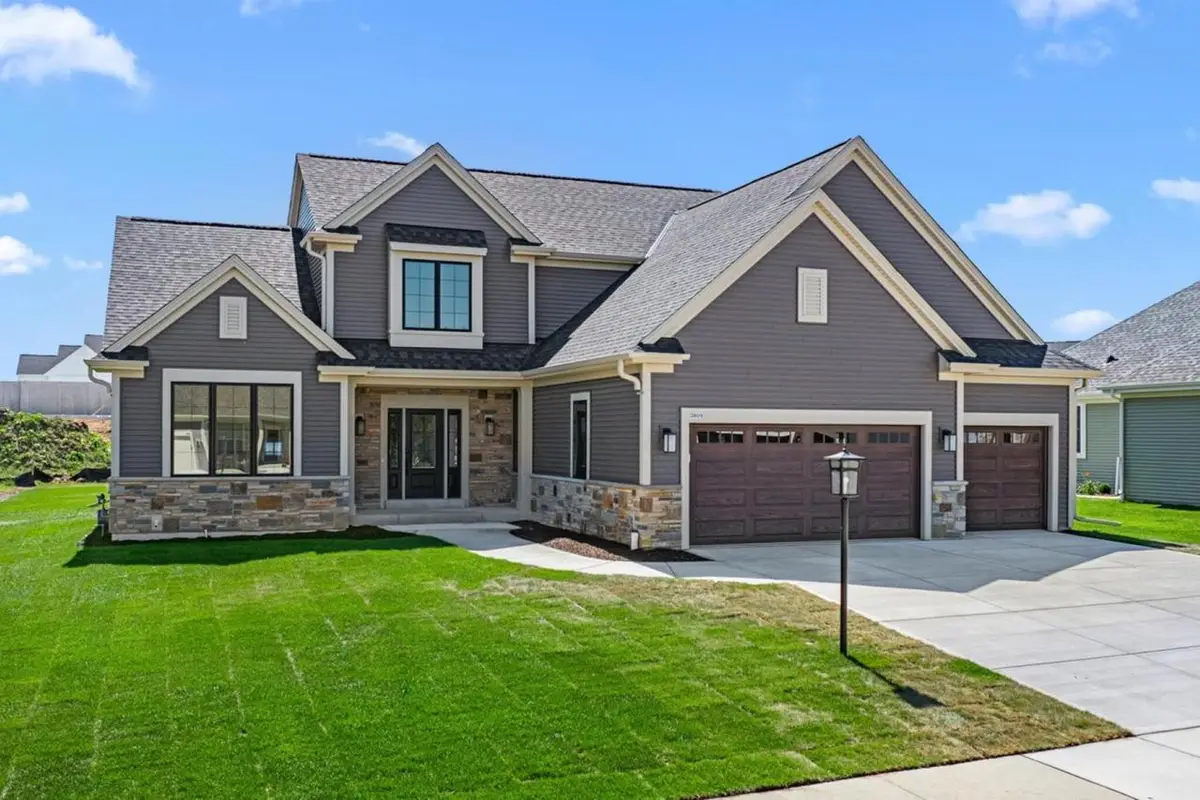 3809 White Oak WAY, Waukesha, WI 53188 - #1