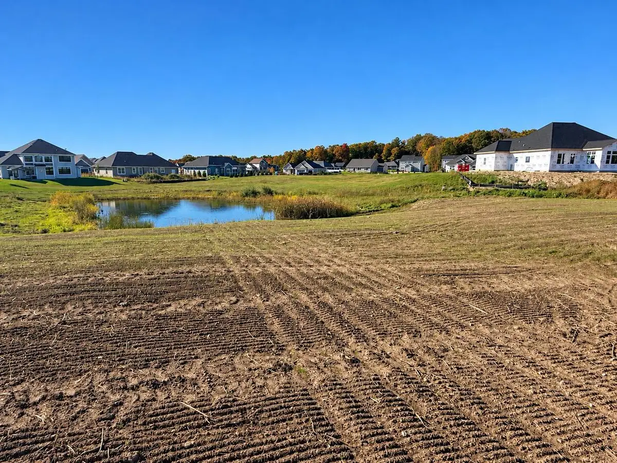 1019 PLEASANT VALLEY ROAD #1020 Candleberry Lan, Grafton, WI 53024 - #1