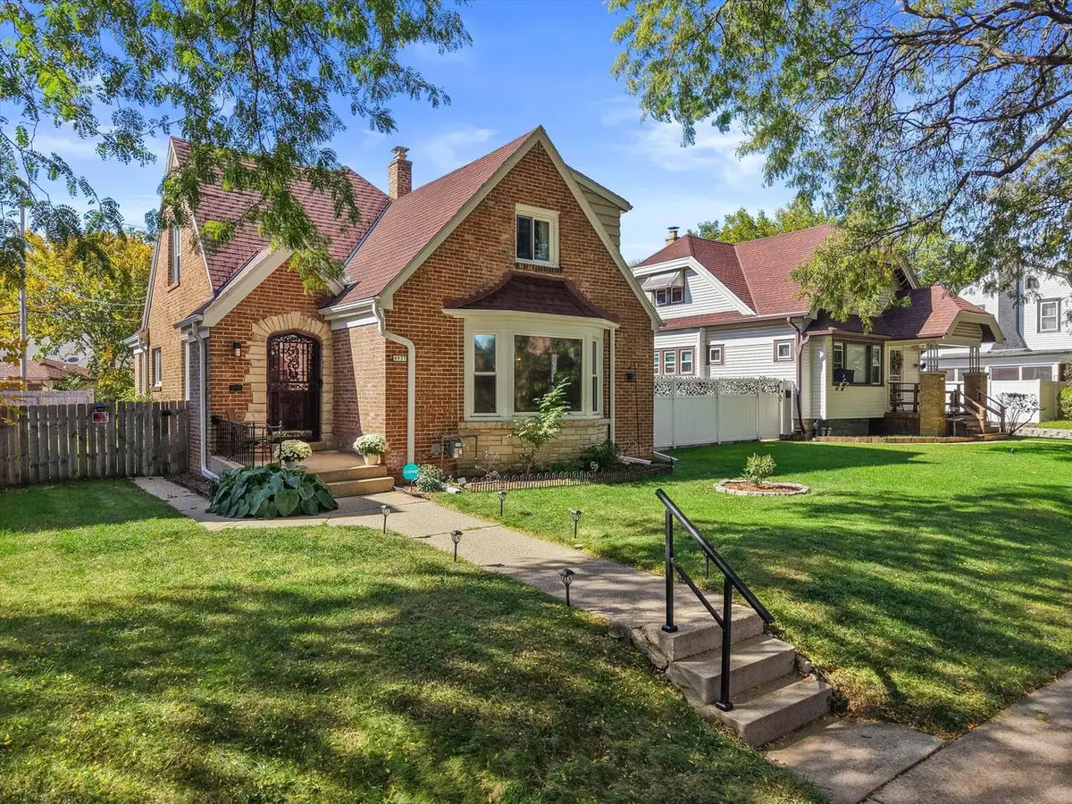 4937 W Medford AVENUE, Milwaukee, WI 53216 - #1