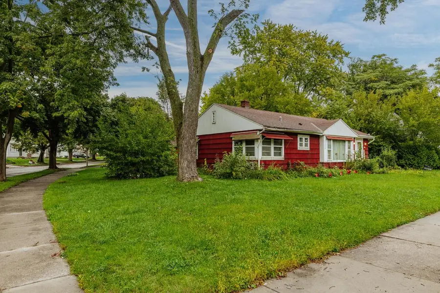 5526 W Thurston AVENUE, Milwaukee, WI 53218 - #2