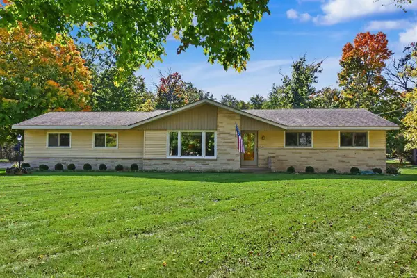 33733 Academy ROAD, Burlington, WI 53105