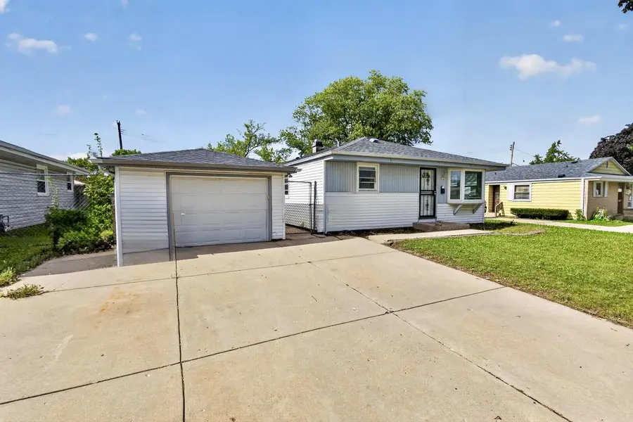 5765 N 89th STREET, Milwaukee, WI 53225 - #2