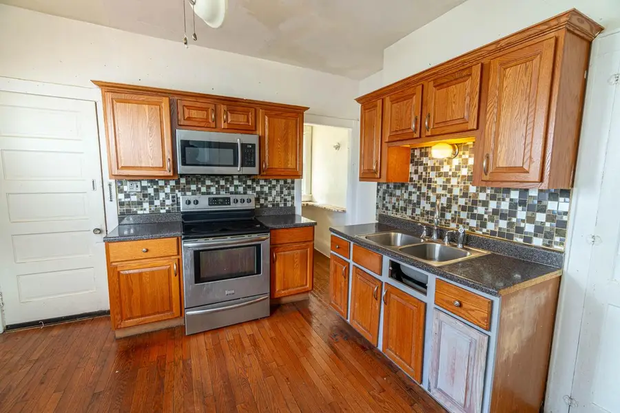 3151 N 14th STREET, Milwaukee, WI 53206 - #3