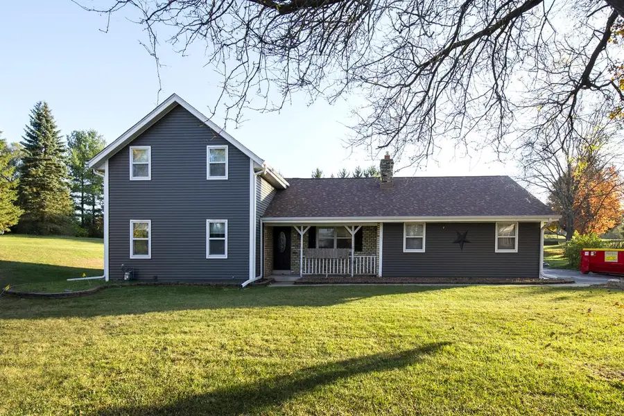 S77W32781 Country LANE, Mukwonago, WI 53149 - #2