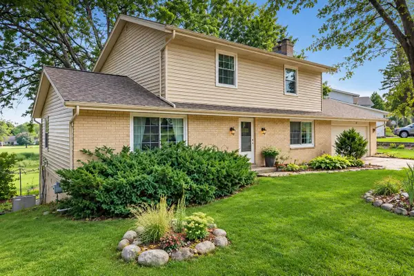 2721 Minot LANE, Waukesha, WI 53188